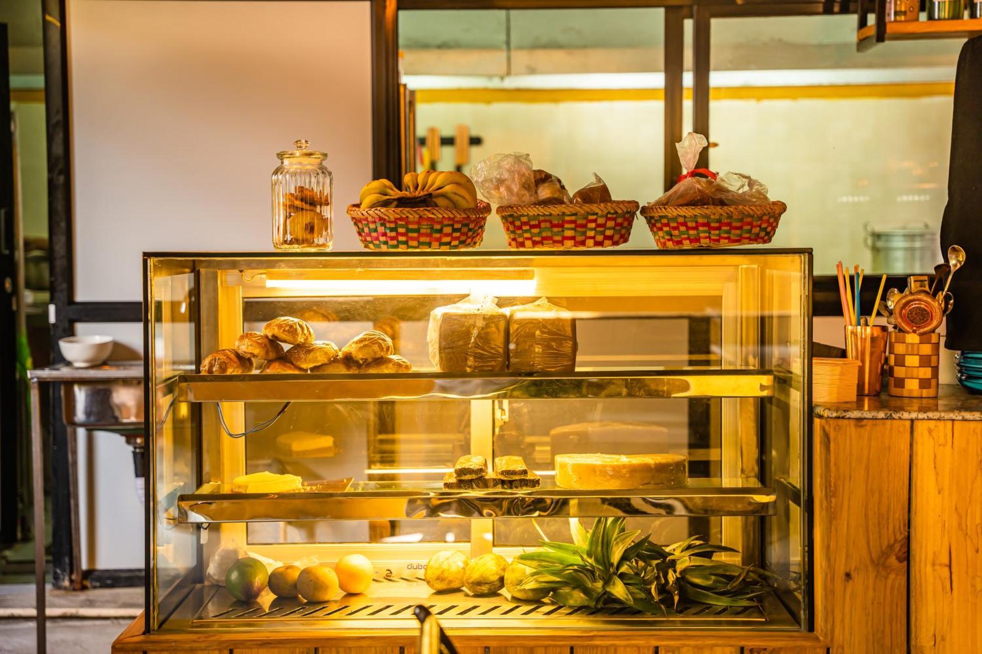 Kwabahal Boutique Hostel Катманду Экстерьер фото