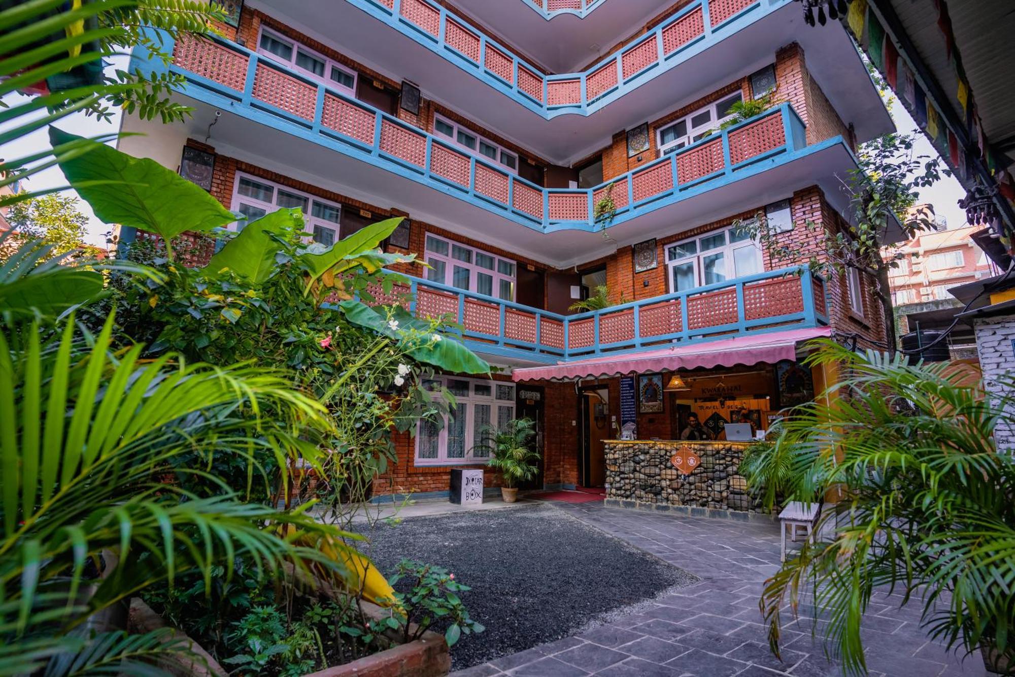 Kwabahal Boutique Hostel Катманду Экстерьер фото