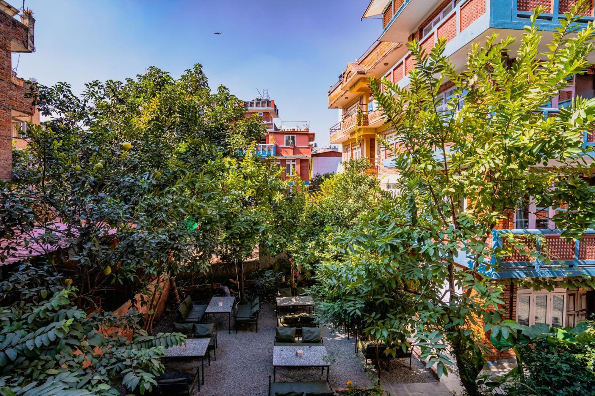 Kwabahal Boutique Hostel Катманду Экстерьер фото