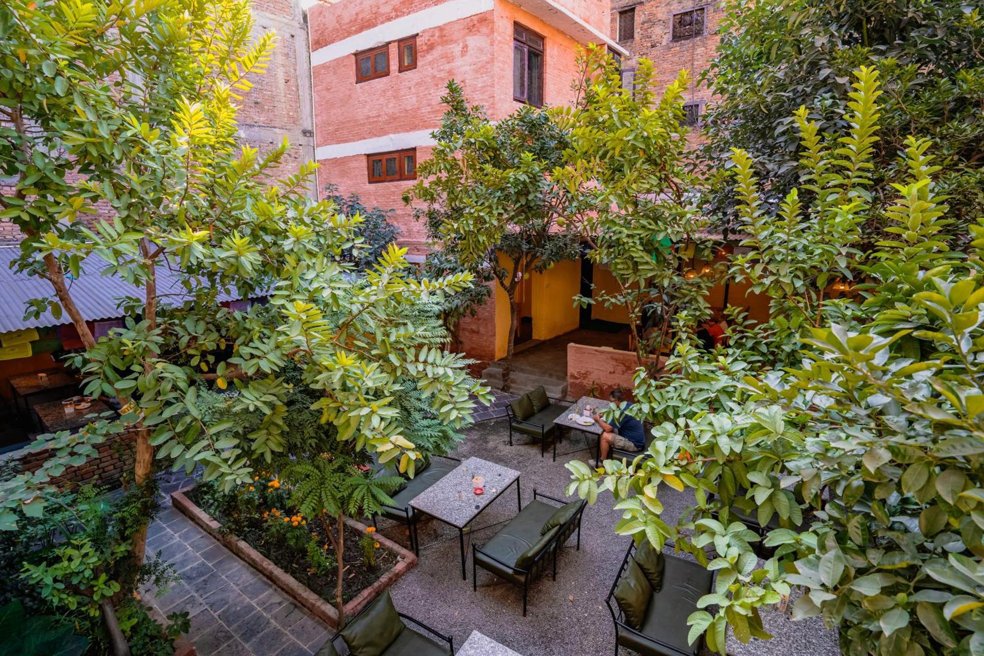 Kwabahal Boutique Hostel Катманду Экстерьер фото
